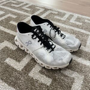 On Cloud X White Black